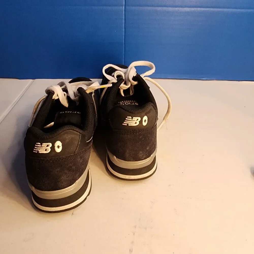 New Balance Figs PWI Classics Black/Grey Running Women Sneakers Size 7D